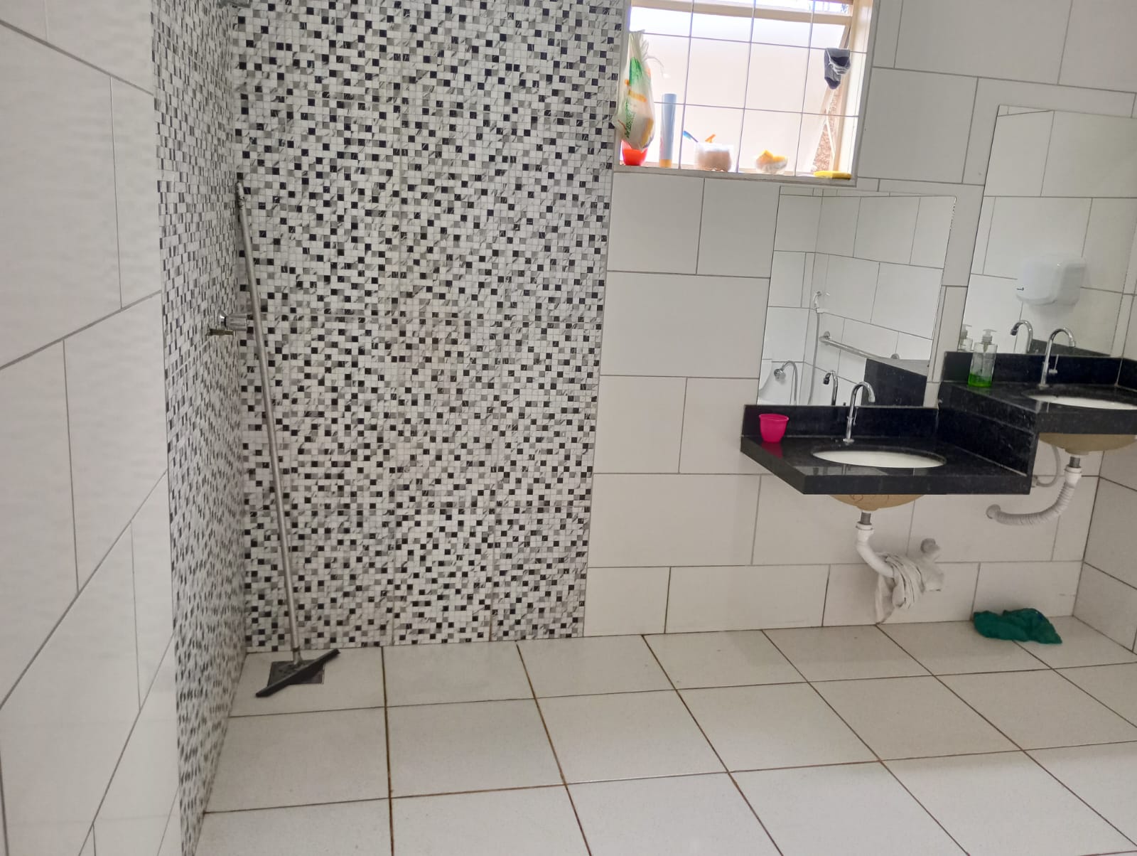 Banheiro dos quartos coletivos